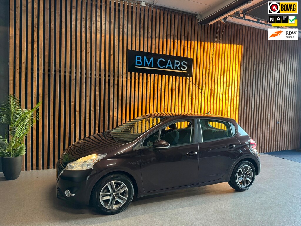 Peugeot 208 1.2 VTi Active Airco, Trekhaak, Pdc
