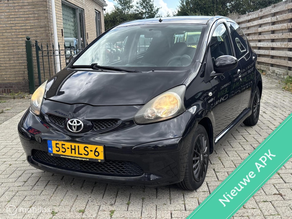 Toyota Aygo 1.0-12V + 5drs | apk !