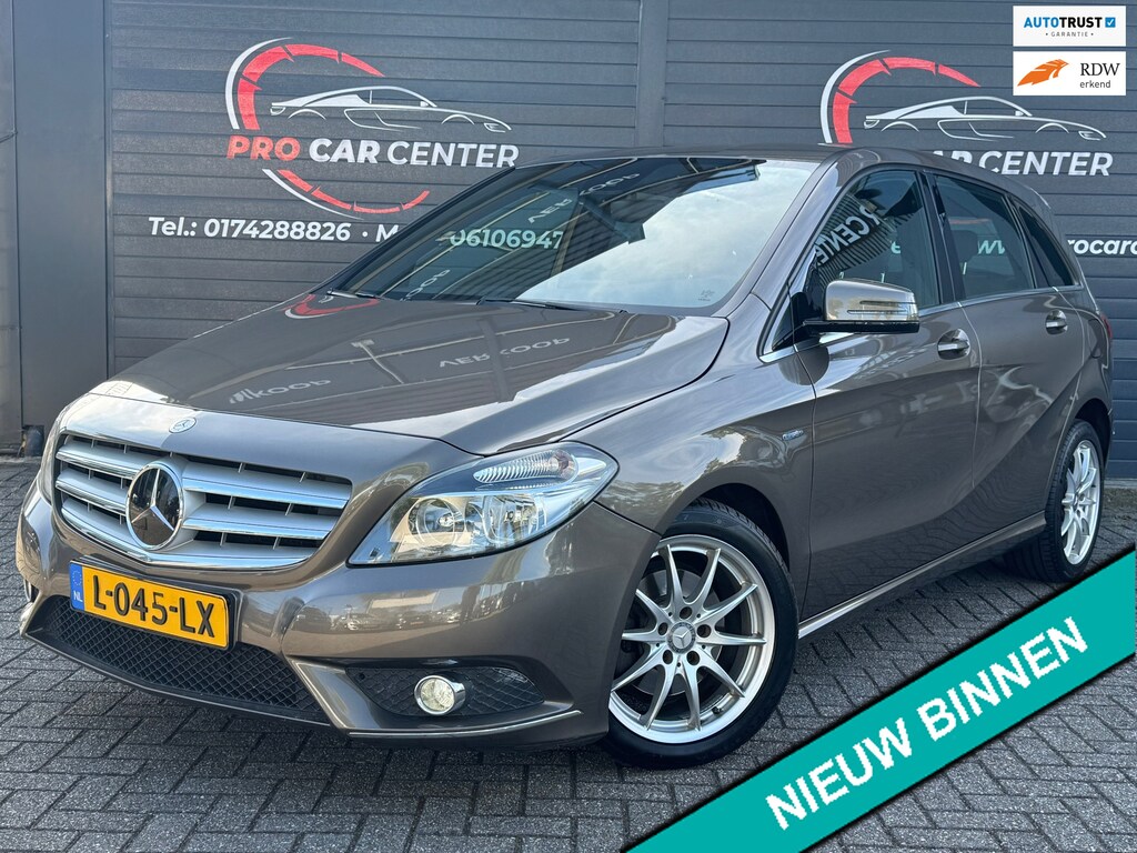 Mercedes-Benz B-klasse 200 Ambition AUT|CRUISE|CLIMATE|STOEL.VER|LEER|PDC-A|EL.RAMEN|LMV