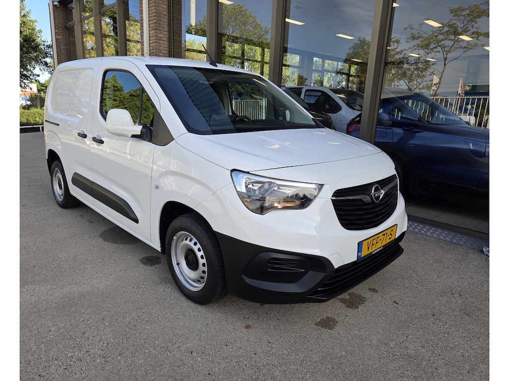 Opel Combo Edition Airco Cruisecontrol Naviagtiesysteem