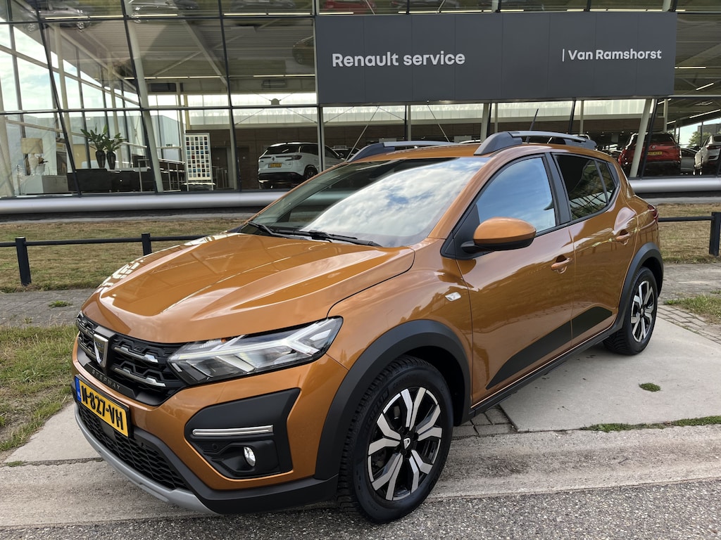 Dacia Sandero Stepway 1.0 TCe 90 Comfort / Dealer onderhouden / Trekhaak / Parkeer Camera / Naviagtie /