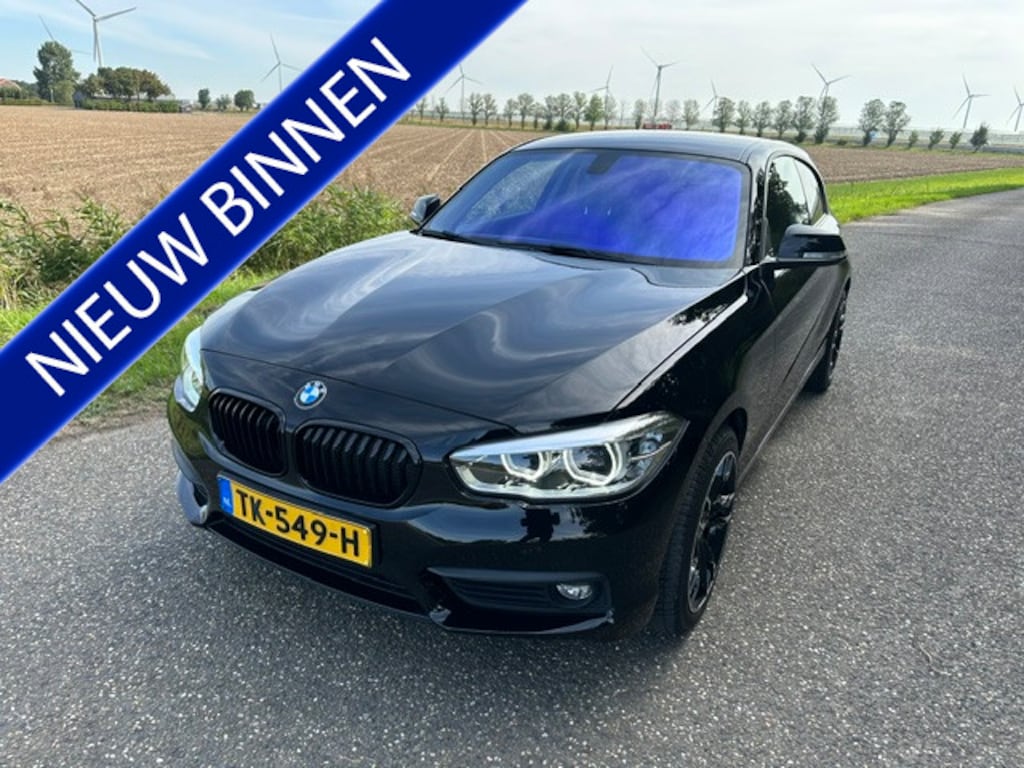 BMW 1-Serie 118i Executive Navigatie CC Pdc Enz