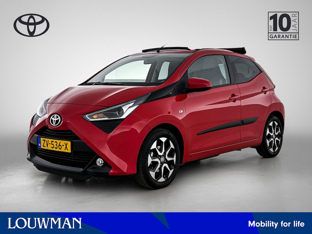 Toyota Aygo 1.0 VVT-i x-Joy Cabrio Dak | Dealer onderhouden | Climate Control | 15" Velgen | Apple CarPlay/Android Auto | Achteruitrijcamera | Automatische verlichting | Elektrisch verstelbare Spiegels |