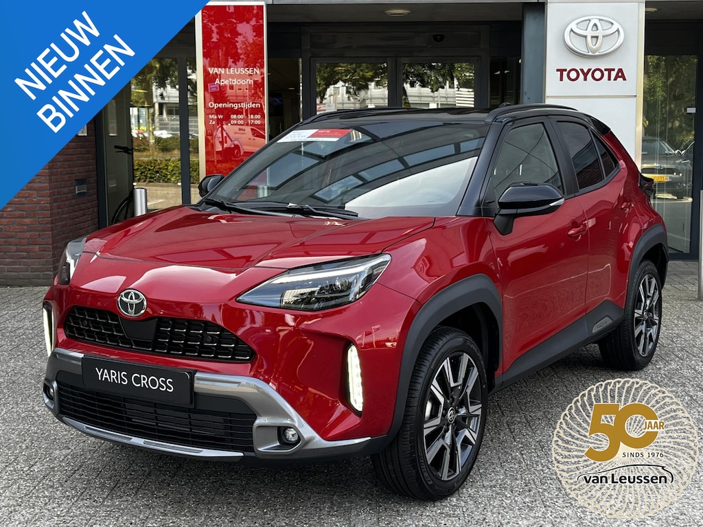 Toyota Yaris Cross 1.5 Hybrid 130 Executive HEAD-UP EL-ACHTERKLEP LM-VELGEN 17" JBL-SPEAKERS STOELVERWARMING AD-CRUISE CLIMA