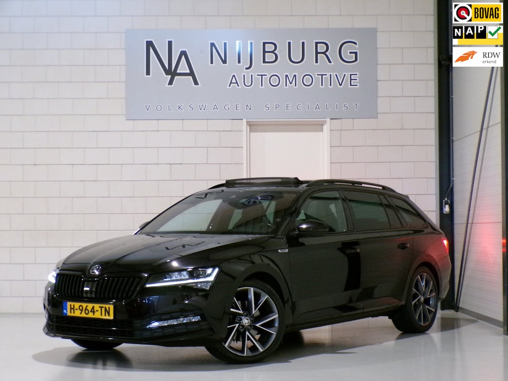 Skoda Superb Combi 1.5 TSI ACT Sportline Business "Origineel NL!" Automaat! Trekhaak Pano RS-stoelen Matrix-LED Camera Virtual DAB