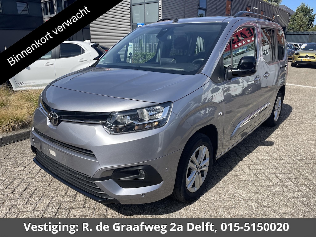 Toyota PROACE CITY Verso 1.2 Turbo Dynamic | Trekhaak | Parkeersensoren | Navigatie | Dode hoek detectie | Stoelverwarming