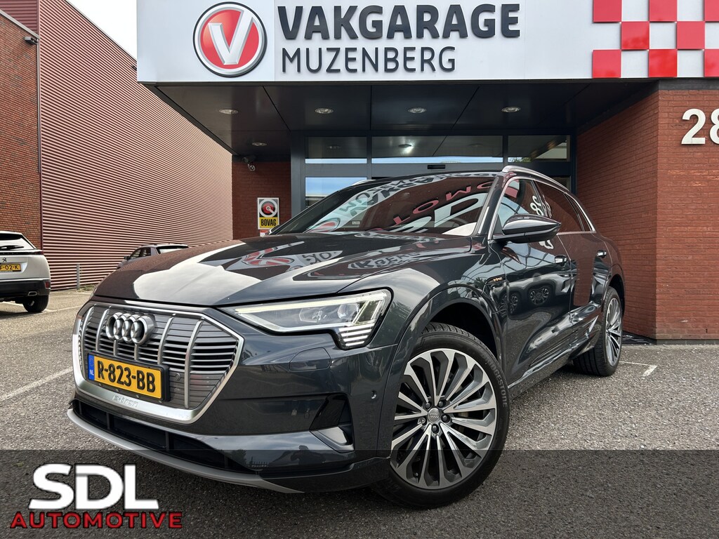 Audi E-tron 55 quattro Advanced edition Plus 95 kWh DEALER ONDERHOUDEN!! // PANO/SCHUIFKANTELDAK // FULL LED // NAVI + CARPLAY // MEMORY // CAMERA // PDC V+A // ADAPTIVE CRUISE