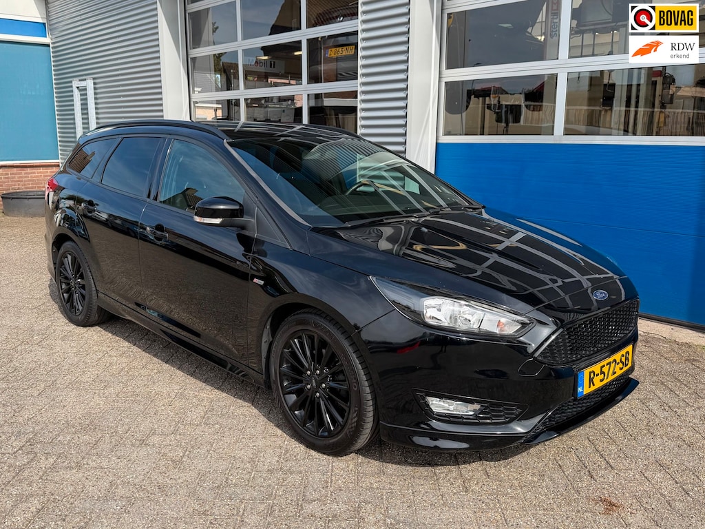 Ford Focus Wagon 1.0 EcoBoost ST Line