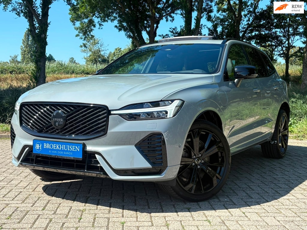 Volvo XC60 2.0 T8 Plug-in hybrid AWD NW MODEL Ultra Black Edition 455pk Luchtvering / 21inc / Trekhaak