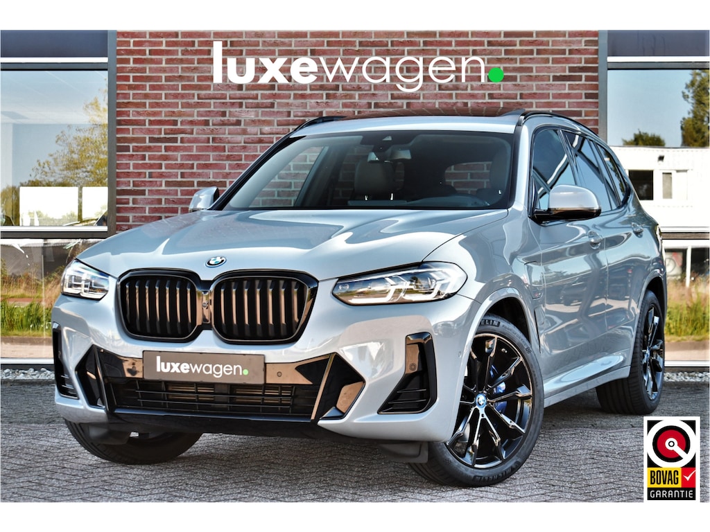 BMW X3 xDrive30e M-Sport Pano Trekh HUD E-zetels 360-cam Gesture