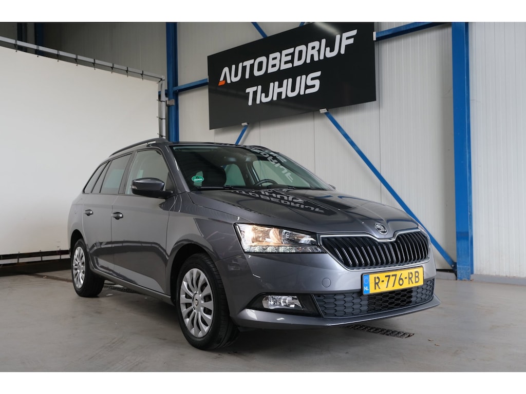 Skoda Fabia Combi 1.0 TSI Ambition - N.A.P. Airco, Cruise, Navi, PDC, Carplay.