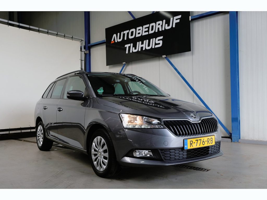 Skoda Fabia Combi 1.0 TSI Ambition - N.A.P. Airco, Cruise, Navi, PDC, Carplay.