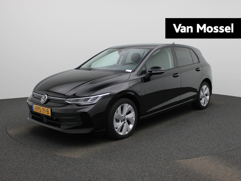 Volkswagen Golf 1.5 eHybrid Life Edition 204PK| Orgineel Nederlands | Apple Carplay Draadloos | Achteruitrijcamera | Parkeersensoren Voor & Achter | Digitale Cockpit | Sfeerverlichting