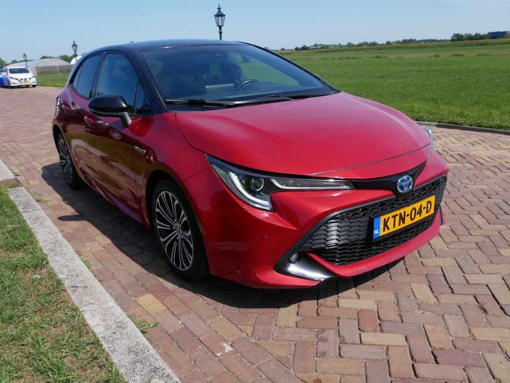 Toyota Corolla 1.8 Hybrid Style | CLIMA | CAMERA | NAVI | ** 11999 NETTO **