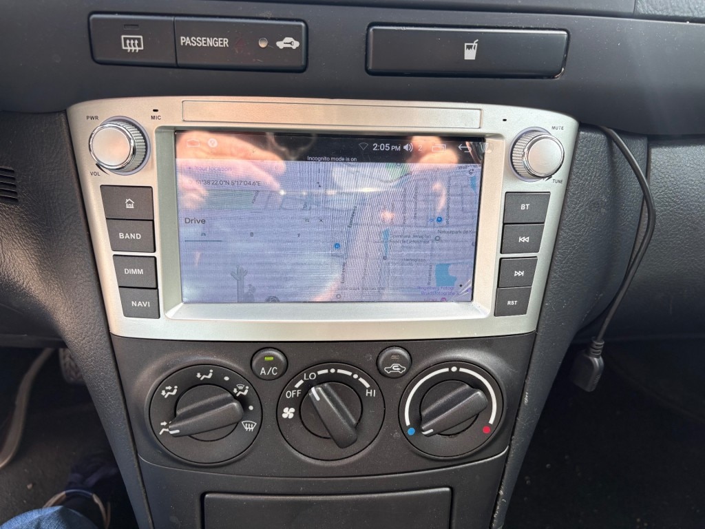 Toyota Avensis 1.8 VVTI LINEA TERRA / EXPORT / AIRCO / 5 DEURD / USB / NAP