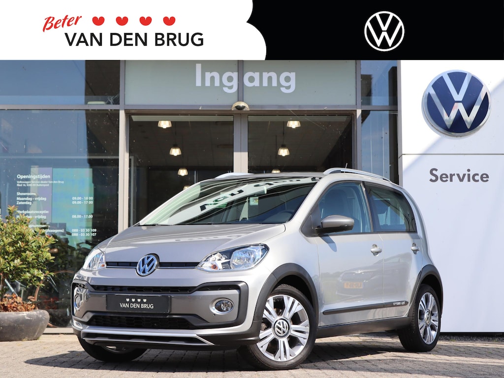 Volkswagen Up! 1.0 75 pk BMT cross up! | Cruise Control | Climate control | PDC | Stoelverwarming | Bluetooth |