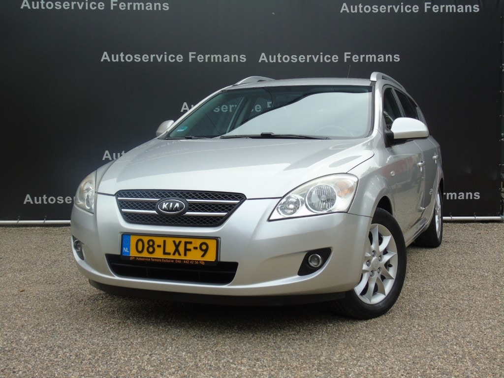 Kia Ceed 1.6I - Airco - Trekhaak - Electrische ramen - goed onderhouden