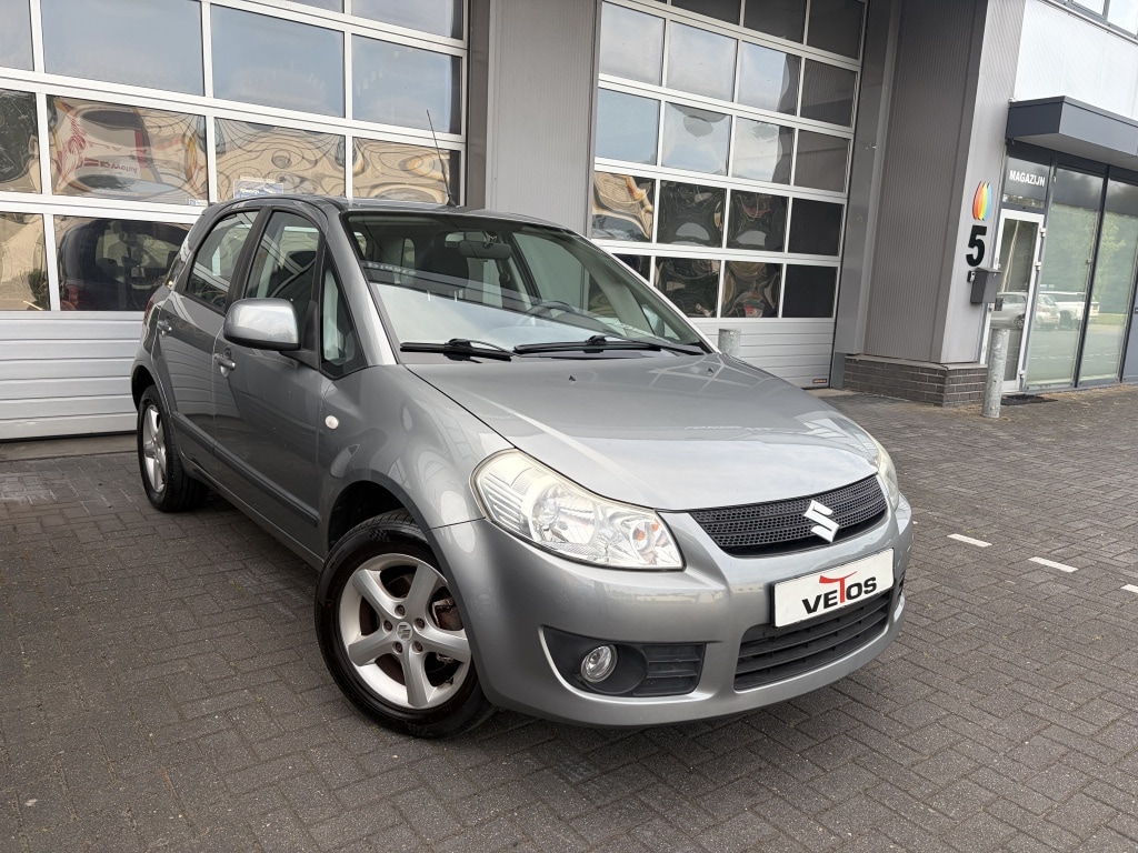 Suzuki SX4 1.6 Exclusive