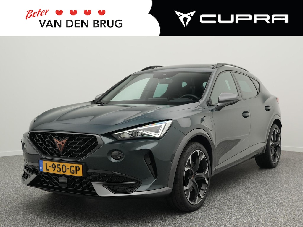 CUPRA Formentor 1.4 e-Hybrid 245pk VZ | Panoramadak | Dynamic chassis | Adaptive cruise | Stoel- & stuurverwarming |