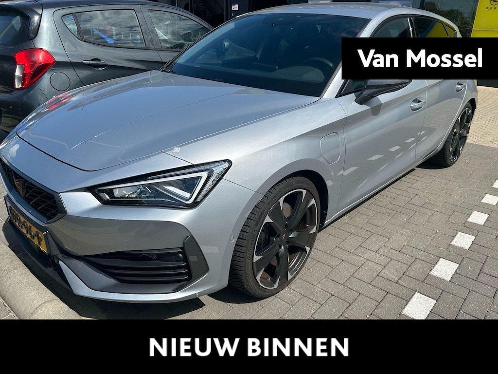 CUPRA Leon 1.4 e-Hybrid VZ Business | Trekhaak | Camera | Apple Carplay/Android Auto