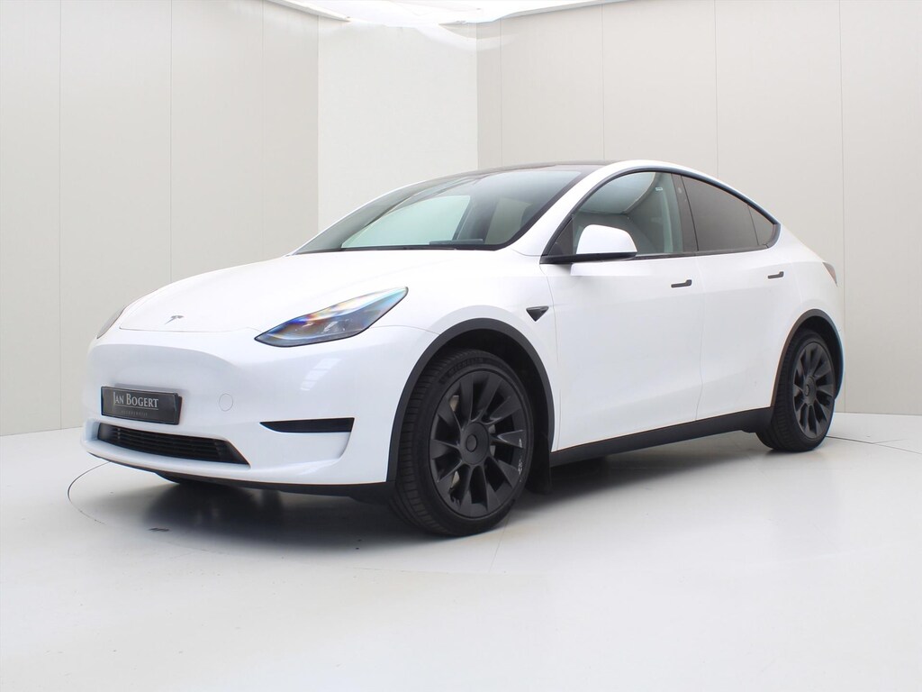 Tesla Model Y Standard RWD Plus 93.2% SoH [ AMD RYZEN+AUTOPILOT+19 INCH+PREMIUM AUDIO ]