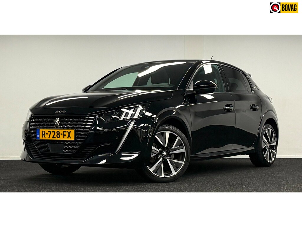 Peugeot 208 1.2 Puretech GT*Panodak*Camera*Navi*Carplay*AdaptivCruiseContr!