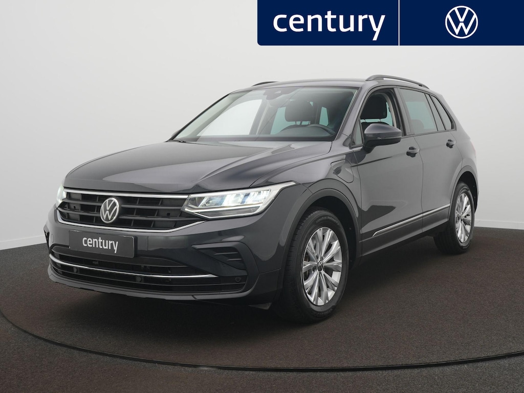 Volkswagen Tiguan 1.4 TSI eHybrid Life Automaat - PDC - Apple Carplay/Android auto - LED - Climatronic