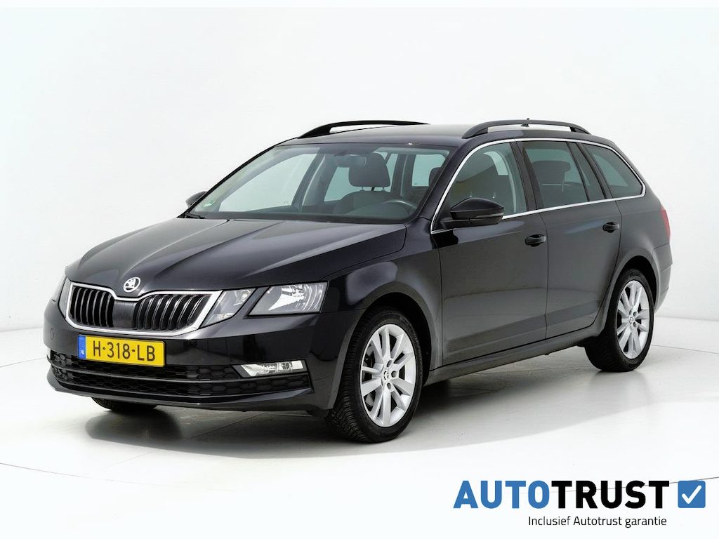 Skoda Octavia Combi 1.5 TSI Business Edition TREKHAAK PDC CARPLAY