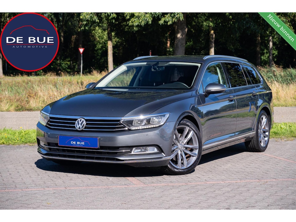 Volkswagen Passat Variant 1.4 TSI ACT Highline R-Line|Org.NL NAP|Trekhaak|CarPlay|Digitaal Dashboard|ErgoComfort|Camera|Volledig Onderhouden