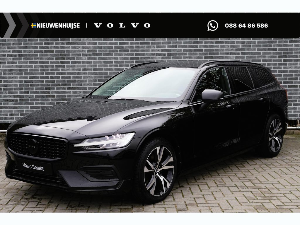 Volvo V60 2.0 B3 Essential Edition | Trekhaak | Achteruitrijcamera | Parkeersensoren | Lederen Bekleding | Stoelverwarming voor en achter | Cruise Control Adaptief | Lichtmetalen Velgen 18 inch | Navigatie | Apple Carplay | Android Auto