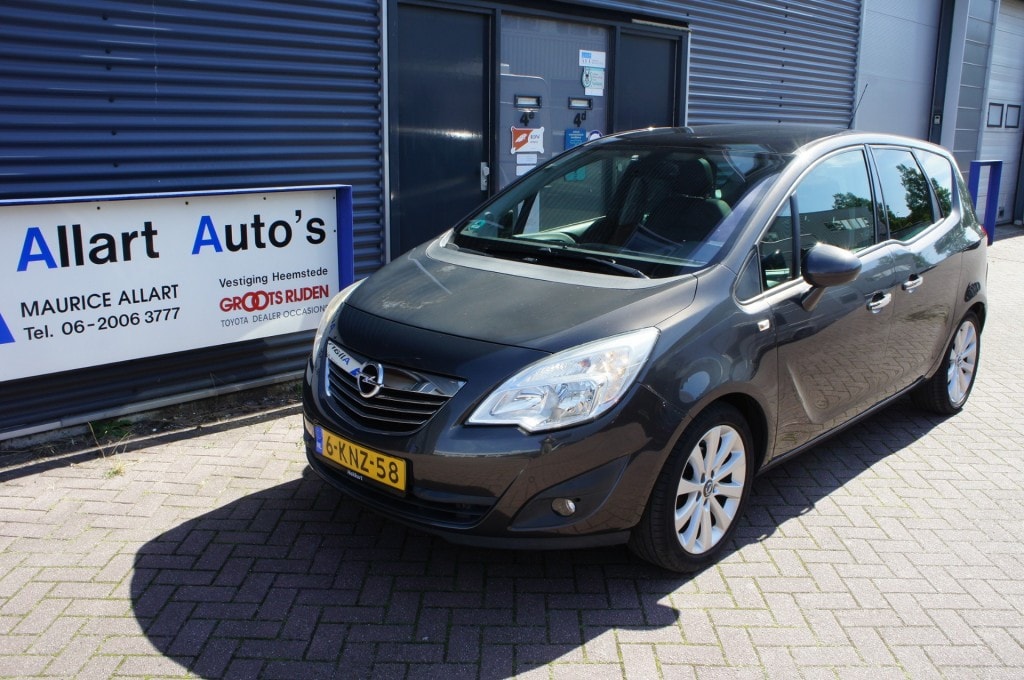 Opel Meriva 1,4 Turbo Cosmo 120pk Panoramadak/ Leder/ Trekhaak