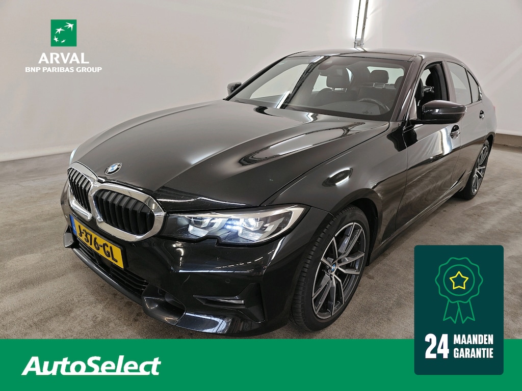 BMW 3-Serie 318i 156pk Automaat Executive Edition | Model Sport Line| M stuur | 18" | Zwarte hemel | Active Cruise Control