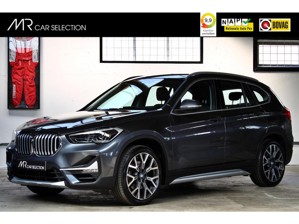BMW X1 xDrive20i High Executive Edition | 19 inch | Apple CarPlay | Memory | Trekhaak | NL auto | 2e eigenaar |