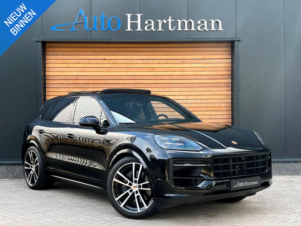 Porsche Cayenne 3.0 E-Hybrid Black Edition SPORT-CHRONO|PANO|HEAD-UP|BOSE|SOFTCLOSE