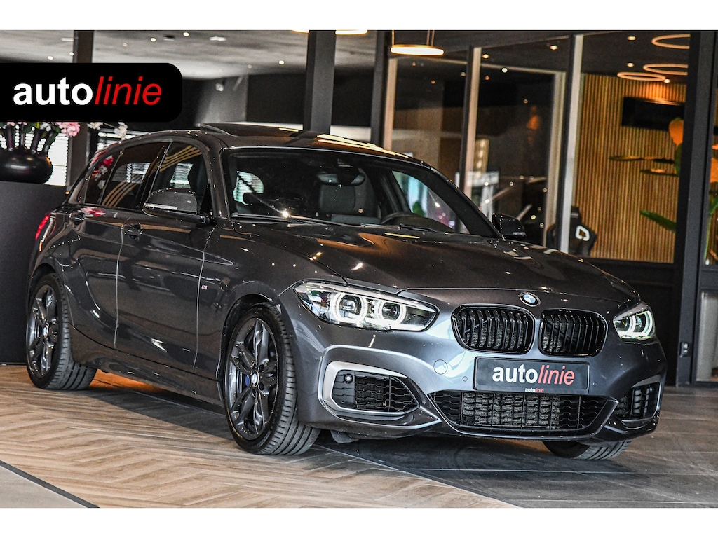 BMW 1-Serie M140i High Executive, LCI2, Pano, Carbon, H.Kardon, Camera, Leder!