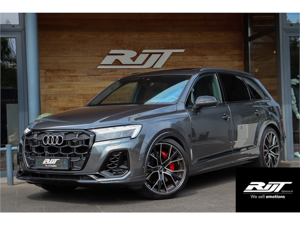 Audi Q7 60 TFSI e Quattro S Competition **Sportstoelen! Achteras Besturing/HUD/Pano/Matrix/360/**