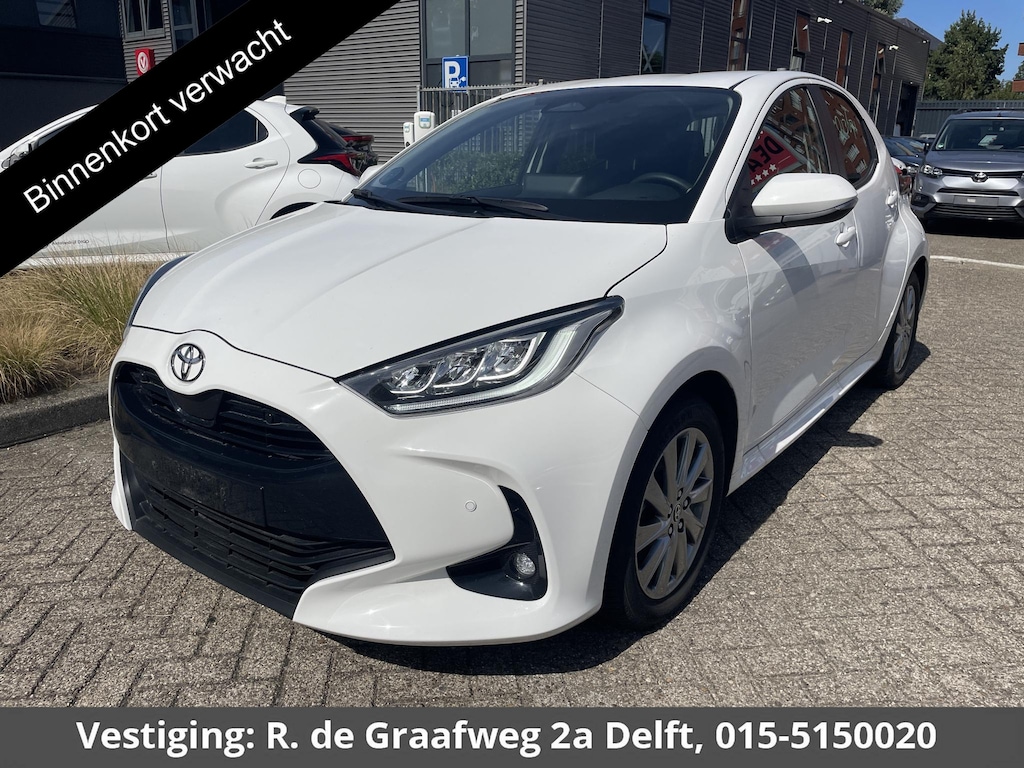 Toyota Yaris 1.5 Hybrid 115 Dynamic | Stuur & Stoel Verwarming | Parkeersensoren | Adaptieve Cruise Control | BSM