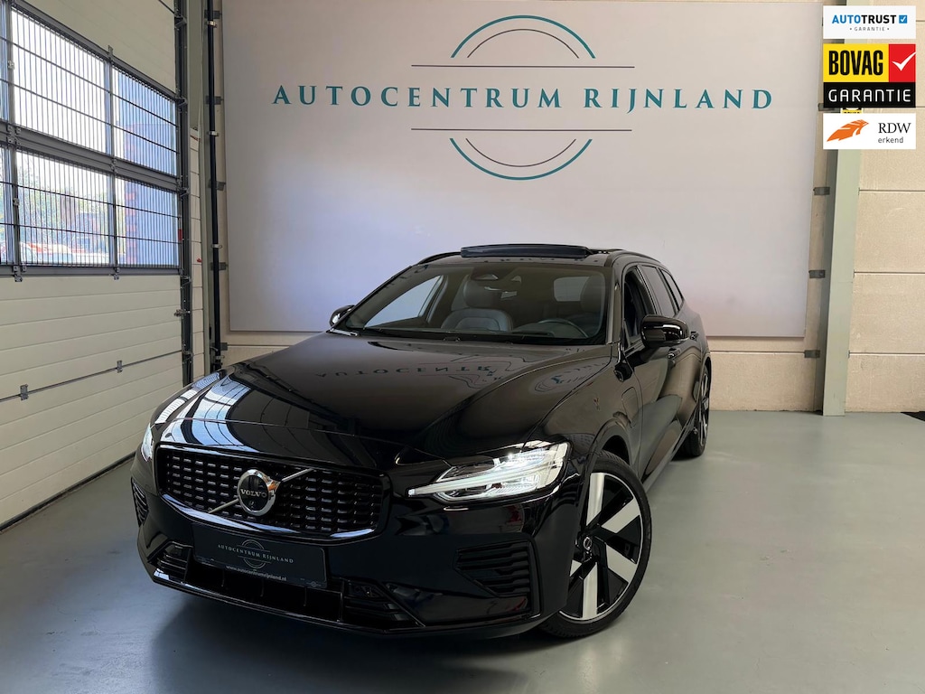 Volvo V60 2.0 T6 Plug-in hybrid AWD Ultra Dark, Pano, HUD, Leer, Elektrische stoelen, stoel/Stuurverwarming, Harman kardon,
