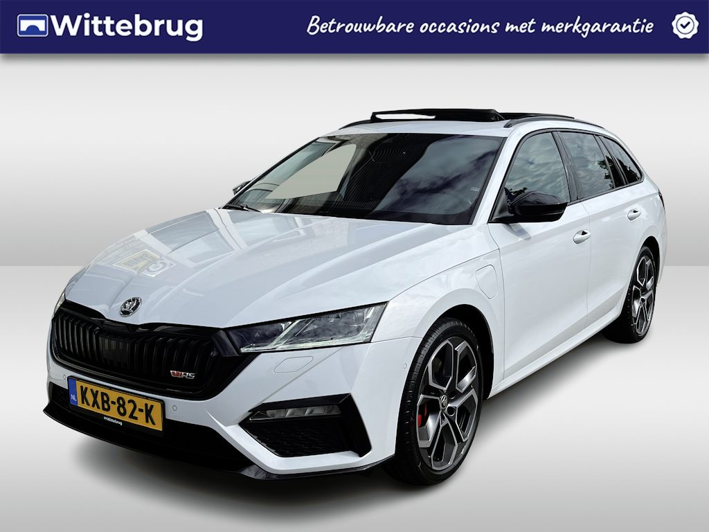 Skoda Octavia Combi 1.4 TSI RS iV PHEV Business / AUTOMAAT/ 245 PK/ PANO/ ACC/ SMARTLINK/ PARK.SENSOR. + CAMERA/ STUUR+STOELVERWARM./ DCC/ HEAD-UP/ ELEK.ACHTERKLEP/ DODEHOEK/ CANTON AUDIO/ DIGITAL DASH/ NAVI/ DAB/ CLIMA/ LED