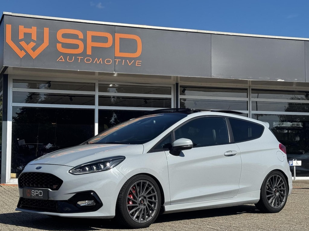 Ford Fiesta 1.5 ST|Pano|Milltek|Recaro|B&O|Dealeronderhouden