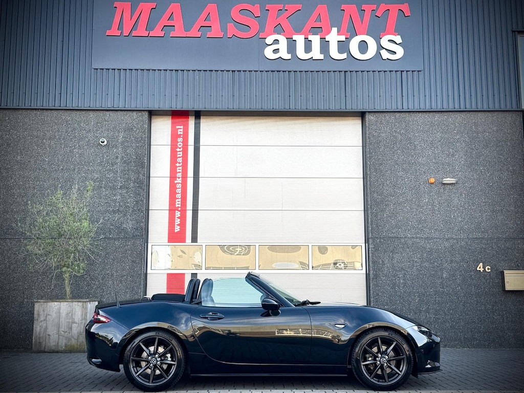 Mazda MX-5 Roadster 2.0 Skyactiv-G 160 GT-M / Alcantara seats / Unique upgrades / 1ST OWNER!
