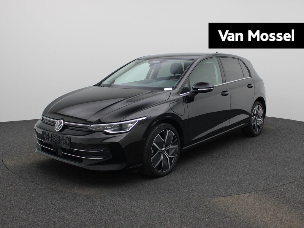 Volkswagen Golf 1.5 eHybrid Style Edition 204 PK| Origineel Nederlands | 1e Eigenaar | Navigatie | LED Matrix | Stoelverwarming | Stuurwielverwarming | Achteruitrijcamera