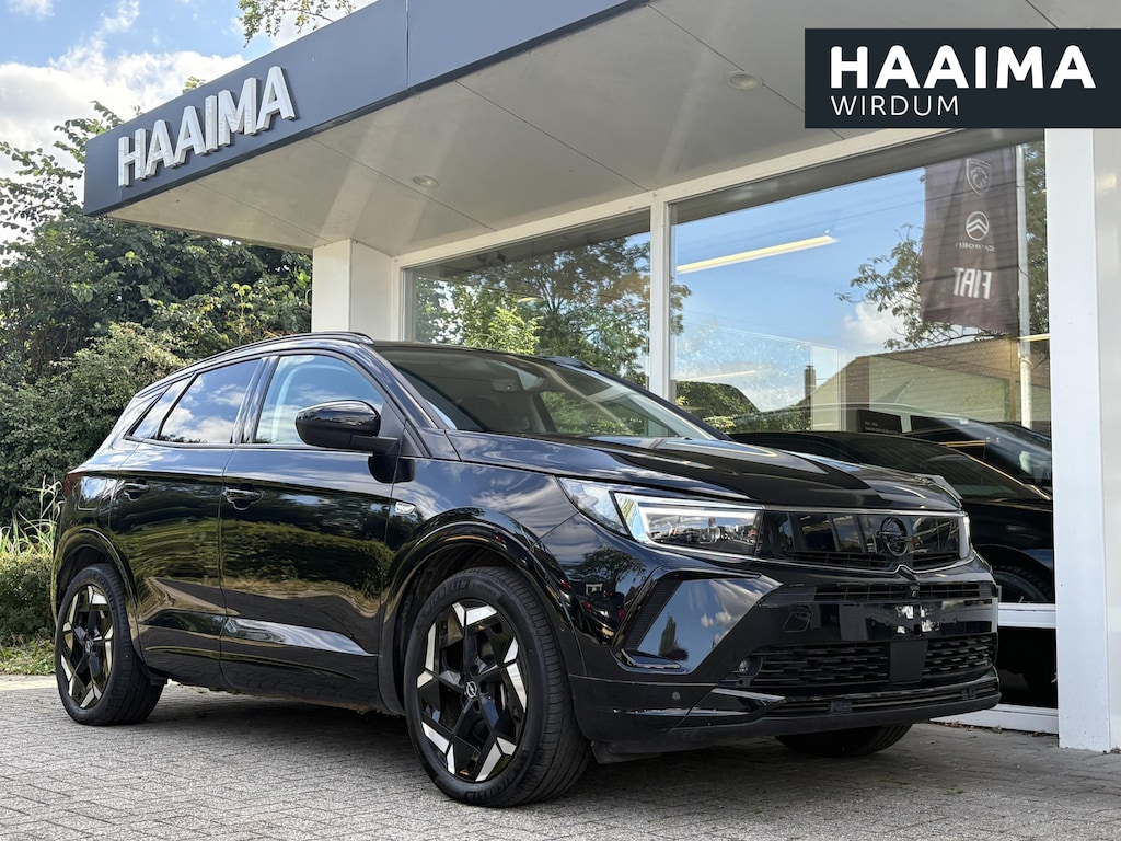 Opel Grandland 1.6 Turbo Plug-In Hybrid 4x4 GSe | AGR Comfortstoelen | 360gr camera | Elektr. Achterklep | Winterpakket | LED koplampen
