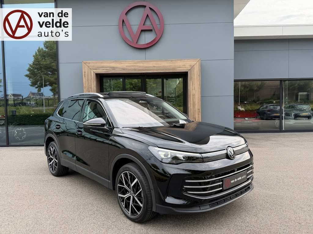 Volkswagen Tiguan 1.5 eHybrid Elegance 204pk | Trekhaak | 20 Inch | 360 Camera | Panoramadak | Dode hoek | Elek. klep | incl. verlengde garantie