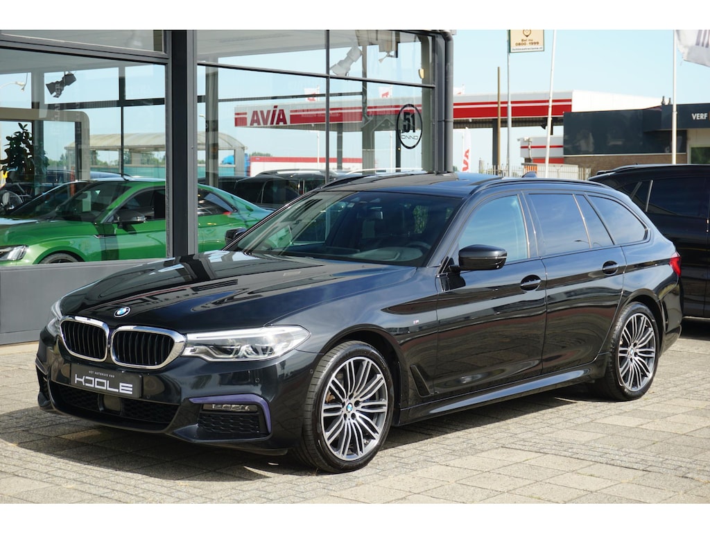 BMW 5-Serie Touring 530i High Executive | M-Sport | 4WS | PANO |