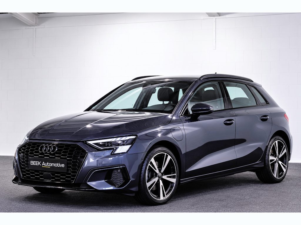 Audi A3 Sportback 40 TFSIe Advanced | MATRIX | CAMERA |