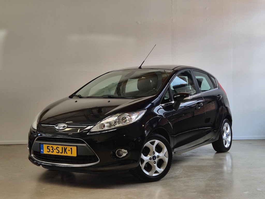 Ford Fiesta 1.25 Titanium / Keyless / Cruisecontrol / Nieuwe distriebutieriem