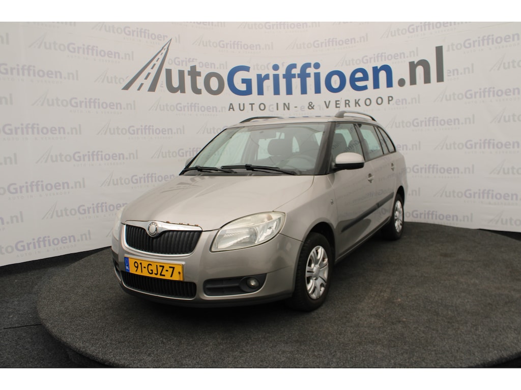 Skoda Fabia Combi 1.4-16V Ambiente nette stationcar met nieuwe APK bij aflevering