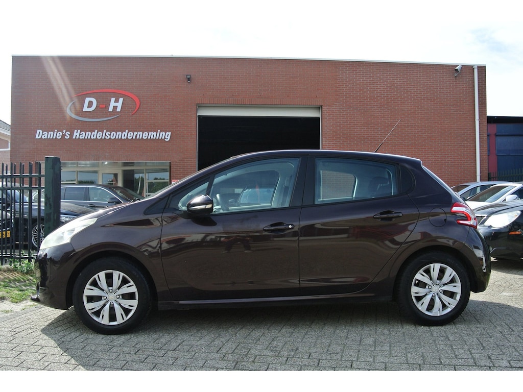 Peugeot 208 1.2 VTi Active inruil mogelijk nap