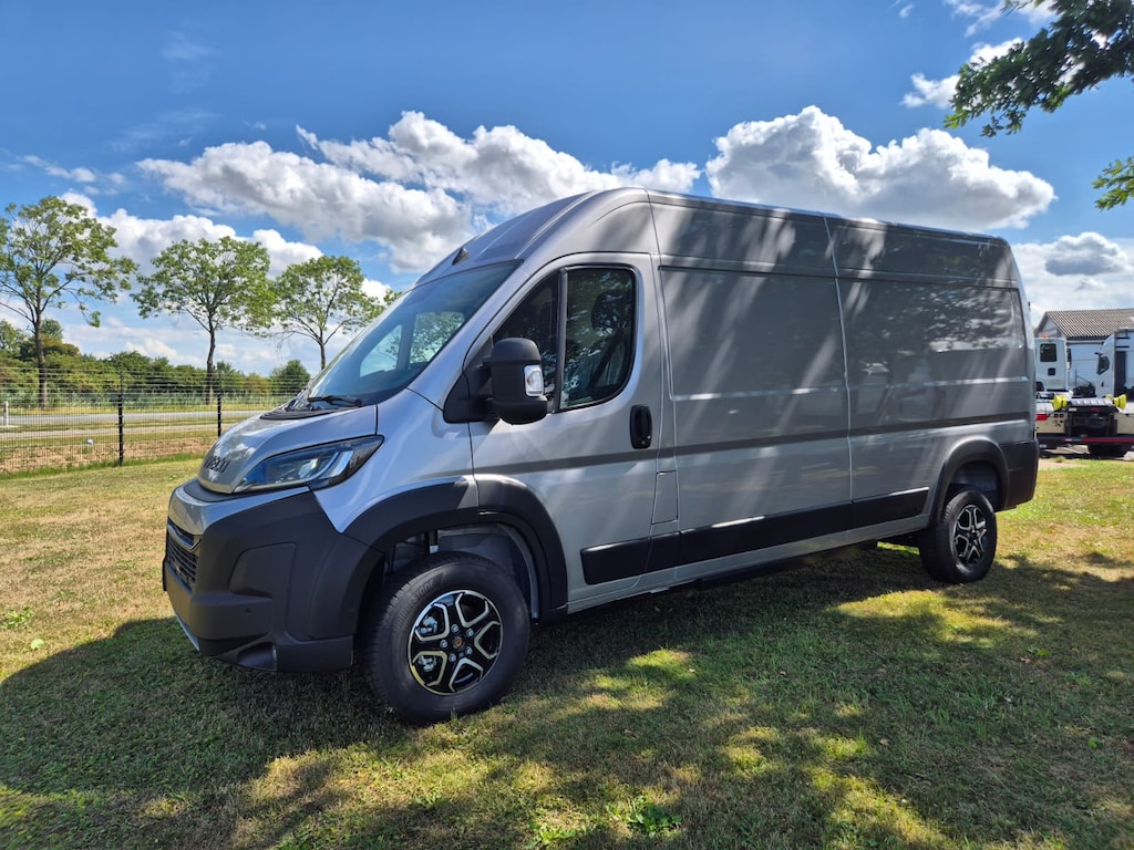 IVECO Overige SuperJolly 4.25t L3H2 Heavy 110 kWh Artense Grey Full Option Adaptieve Cruise Control, Navigatie, LED Koplampen